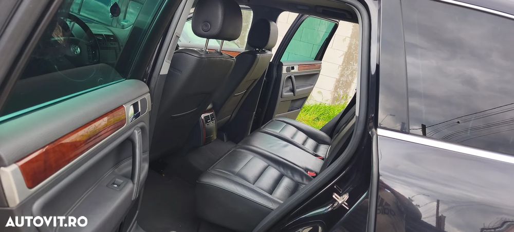 Volkswagen Touareg 3.0 V6 TDI DPF Exclusive Edition - 18