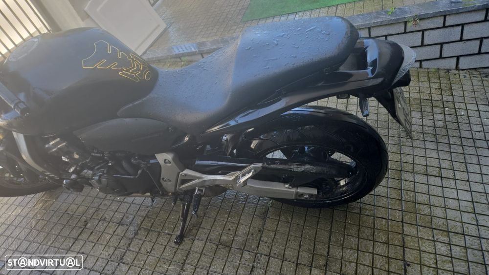 Honda CB - 2