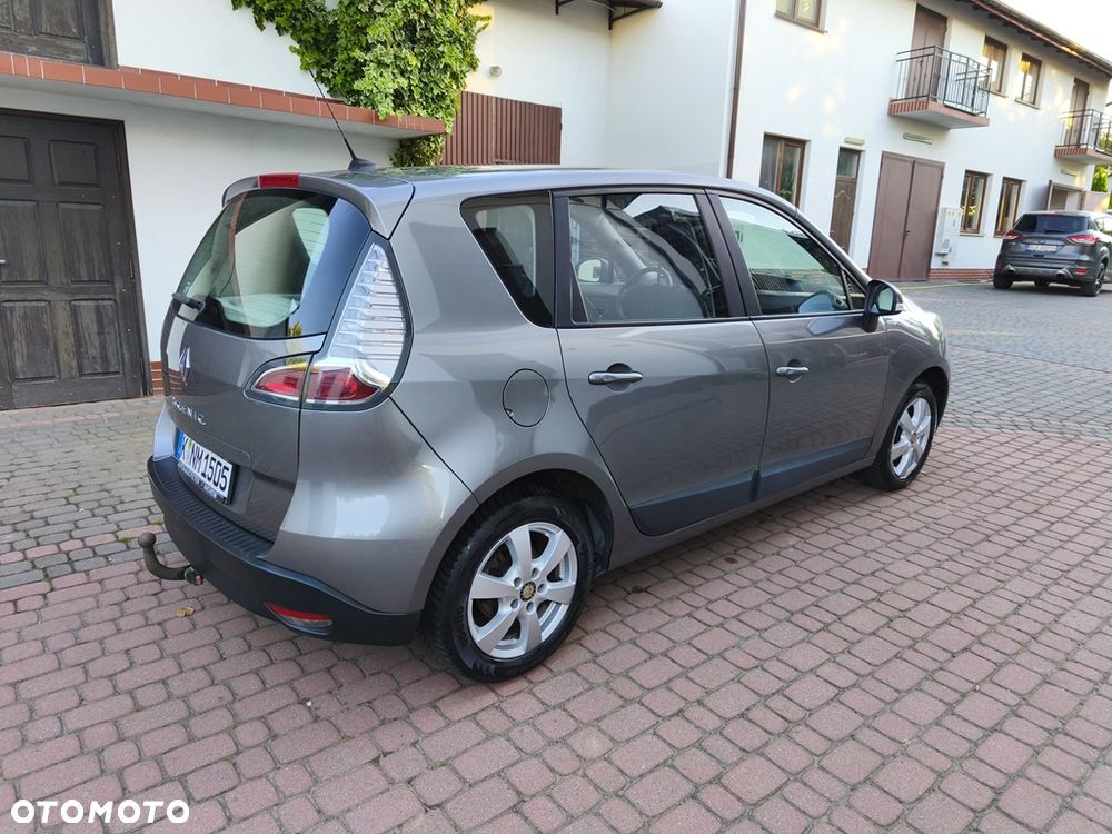 Renault Scenic 1.6 16V 110 TomTom Edition - 10