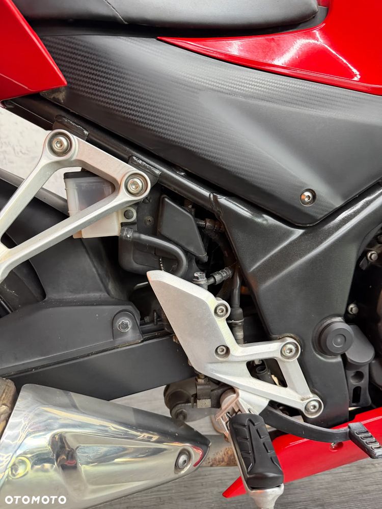 Honda CBR - 13