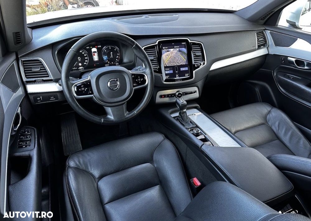 Volvo XC 90 D5 AWD Momentum - 8