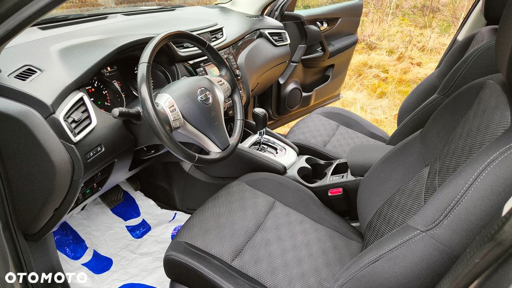 Nissan Qashqai 1.6 dCi Xtronic TEKNA+ - 25