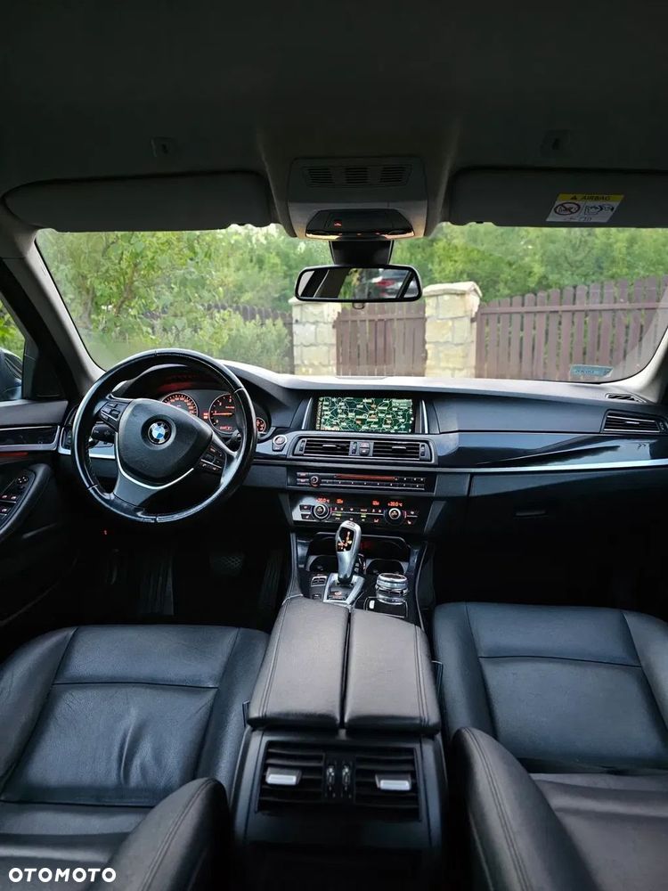 BMW Seria 5 520d - 14