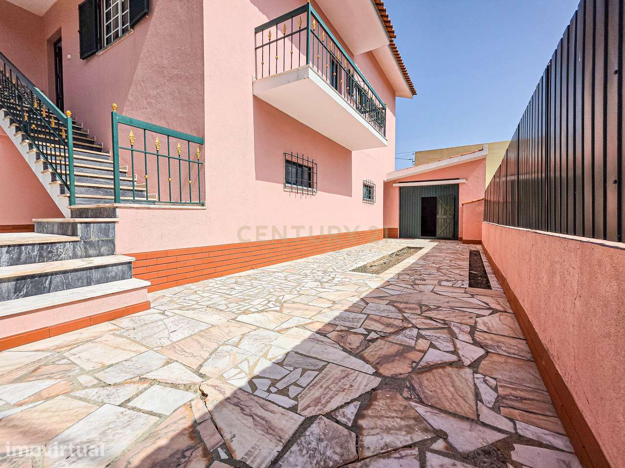 Moradia T3 + Loja em Fernão Ferro, Seixal - Oportunidade Única! - Grande imagem: 4/59