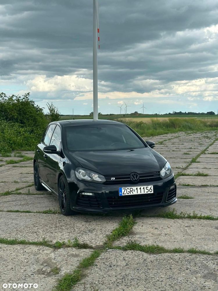 Volkswagen Golf - 2