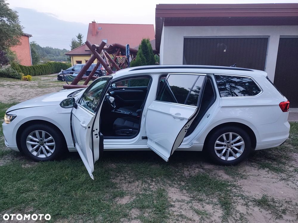 Volkswagen Passat Variant 2.0 TDI SCR DSG Elegance - 30