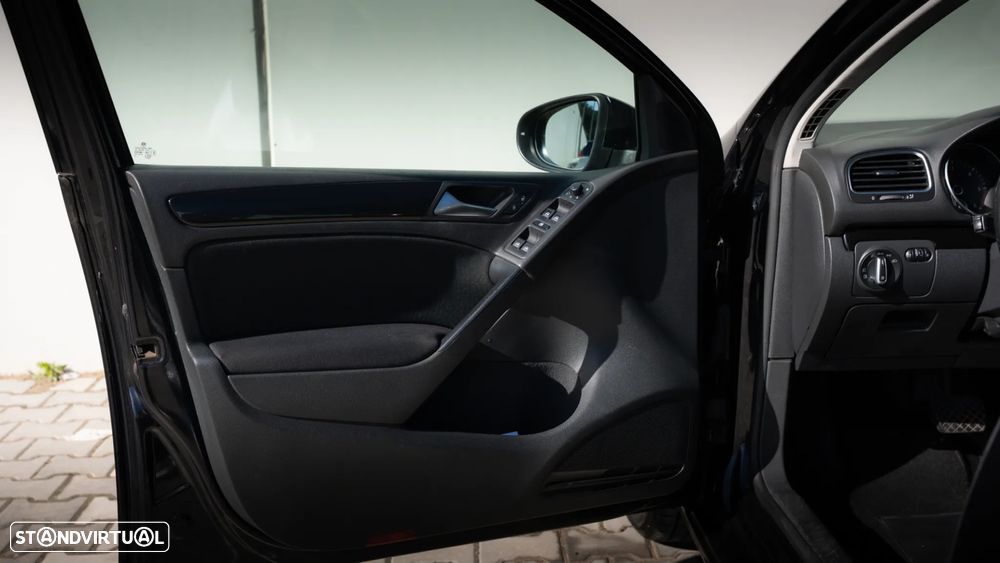 VW Golf 2.0 TDI DPF DSG Style - 15