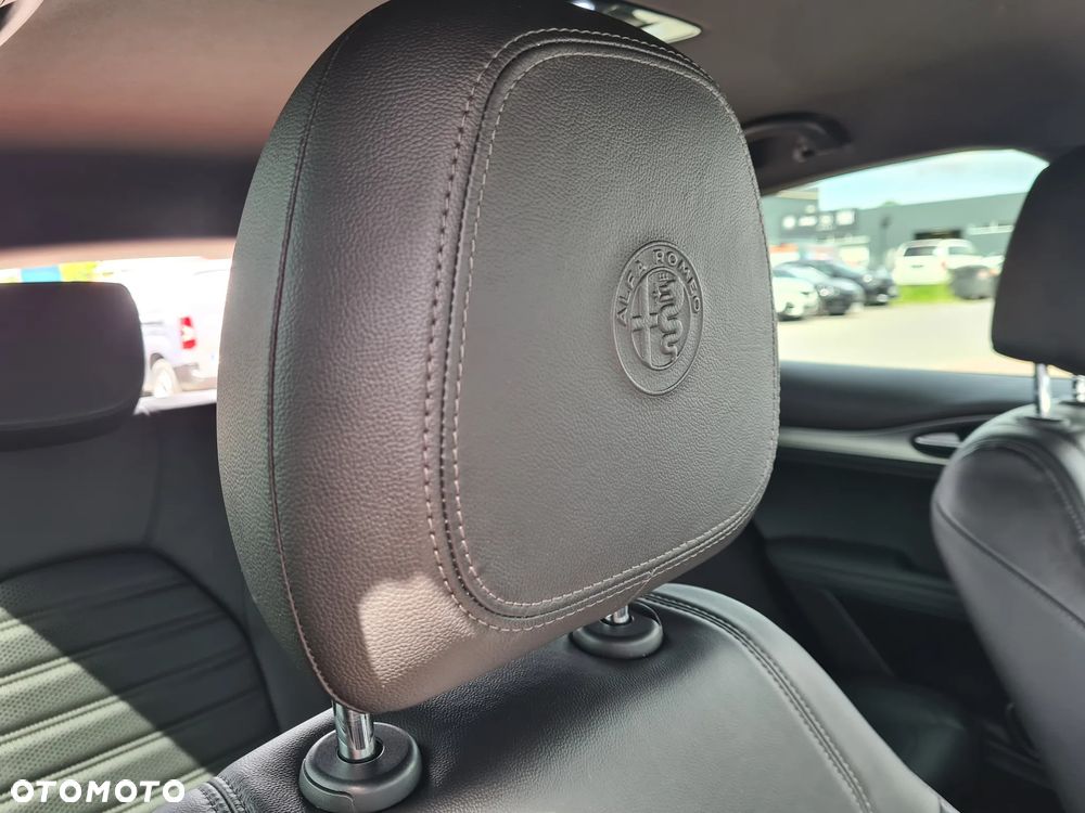Alfa Romeo Stelvio 2.0 Turbo B-Tech Edition Q4 - 28