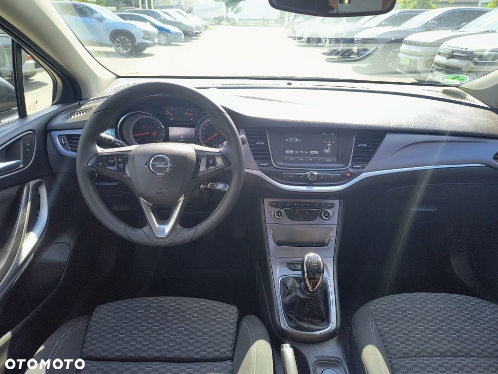 Opel Astra 1.4 T Enjoy S&S - 20