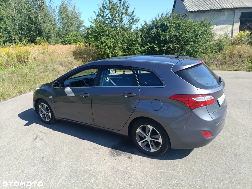 Hyundai i30 - 11