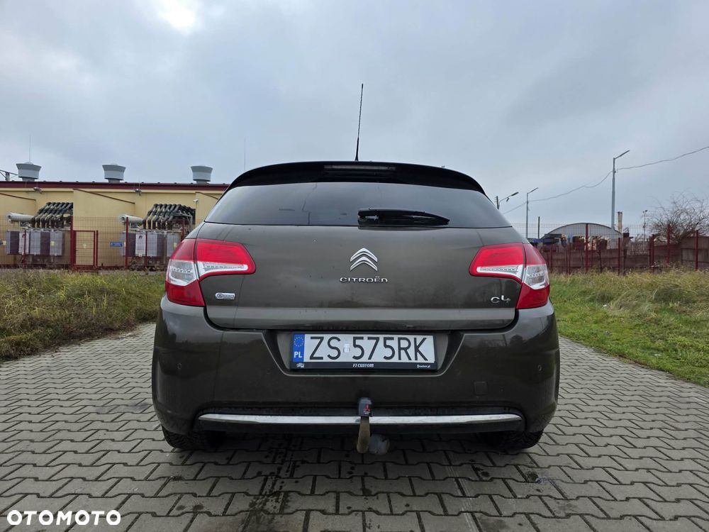 Citroën C4 HDi 115 Attraction - 8