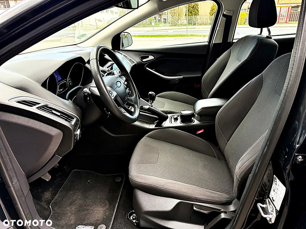 Ford Focus 1.6 TDCi DPF Start-Stopp-System Titanium - 17