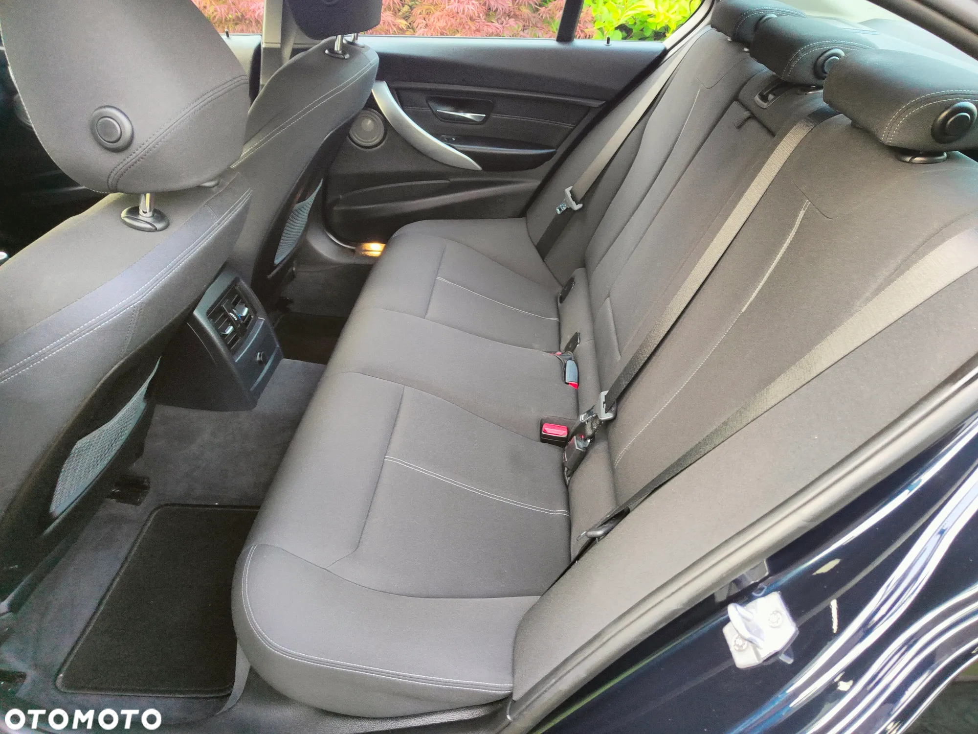 BMW Seria 3 320d - 10
