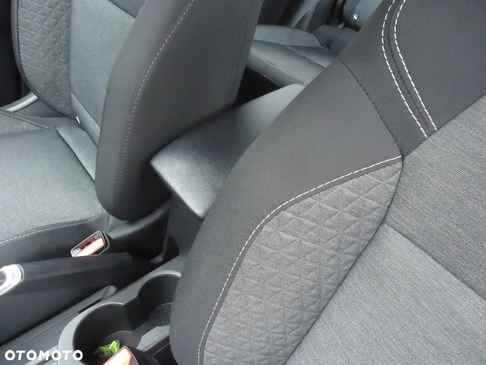 Renault Captur 1.0 TCe Equilibre - 12