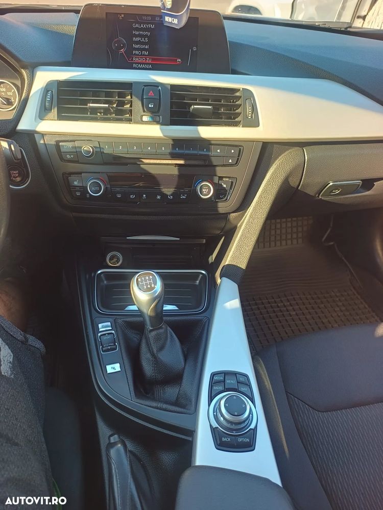 BMW Seria 3 318d - 9