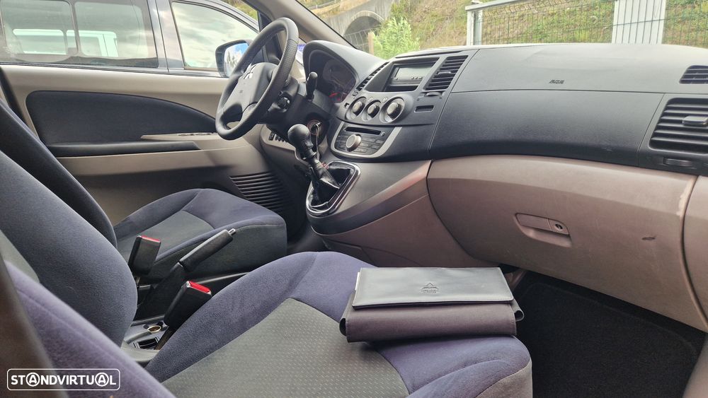 Mitsubishi Grandis 2.0 DI-D Instyle FPF - 20