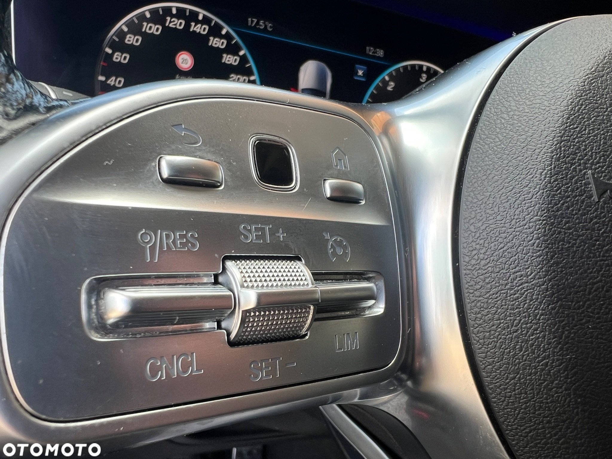 Mercedes-Benz CLS 220 d 9G-TRONIC AMG Line - 28
