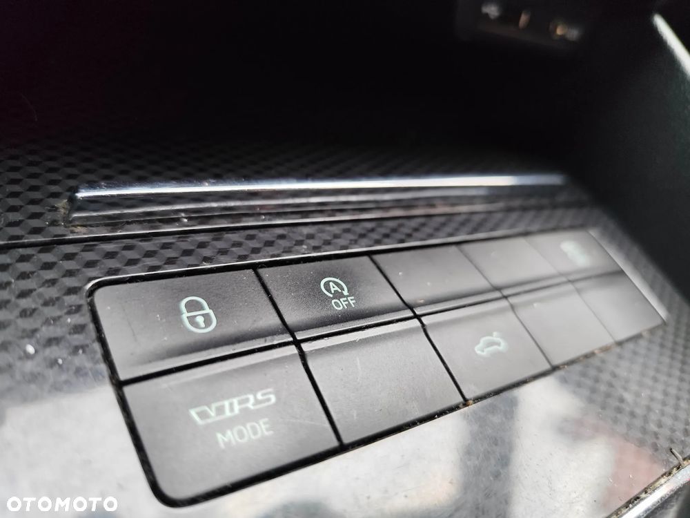 Skoda Octavia 2.0 TDI RS DSG - 12