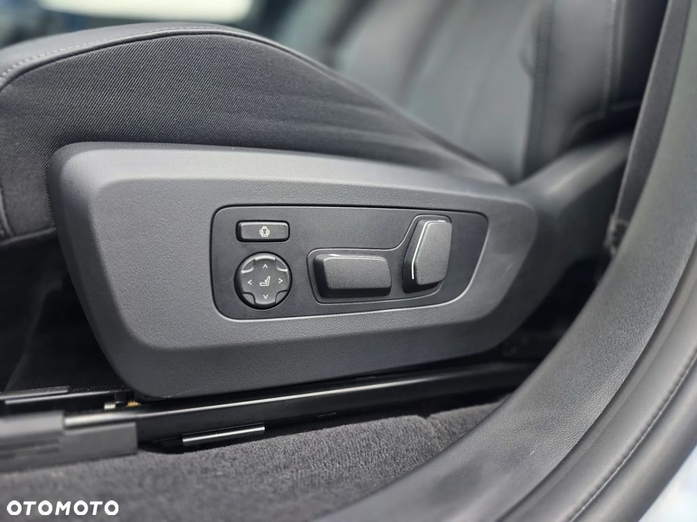 BMW X3 xDrive20d mHEV - 8