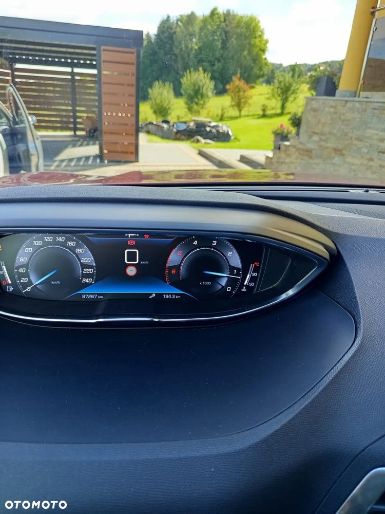 Peugeot 3008 1.5 BlueHDi Allure Pack S&S EAT8 - 8