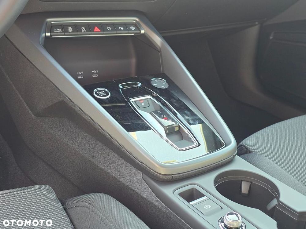 Audi A3 Sportback TFSI mHEV 110 kW Advanced S tronic - 18