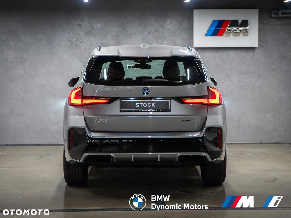 BMW iX1 eDrive20 M Sportpaket - 5