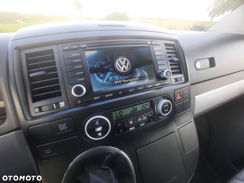 Volkswagen Multivan - 15