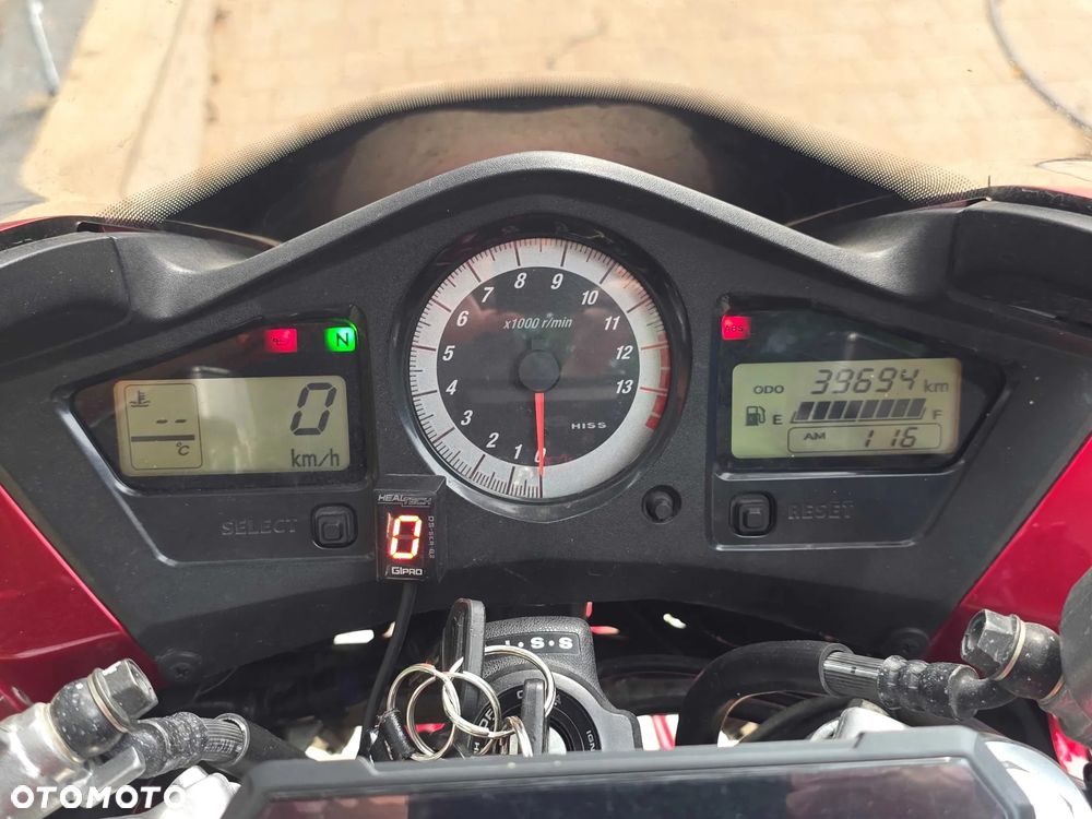 Honda VFR - 6