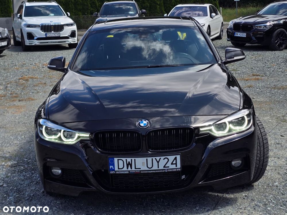 BMW Seria 3 328i xDrive Sport Line - 34
