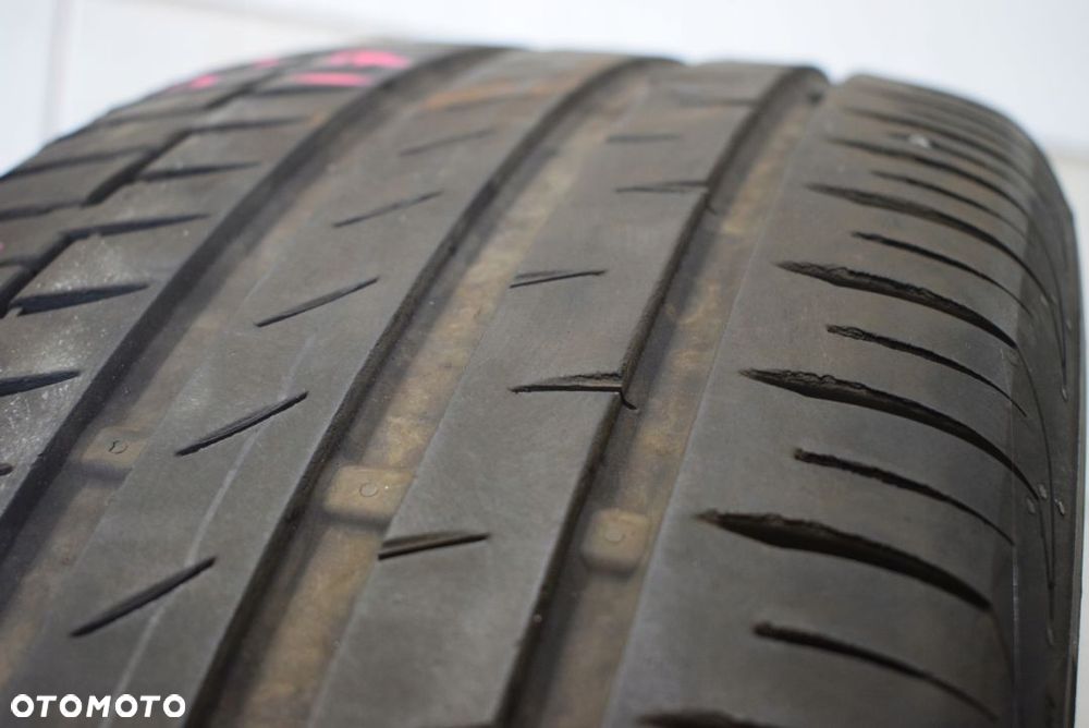 R17 235/55Continental PremiumContact 6 ContiSeal - 3
