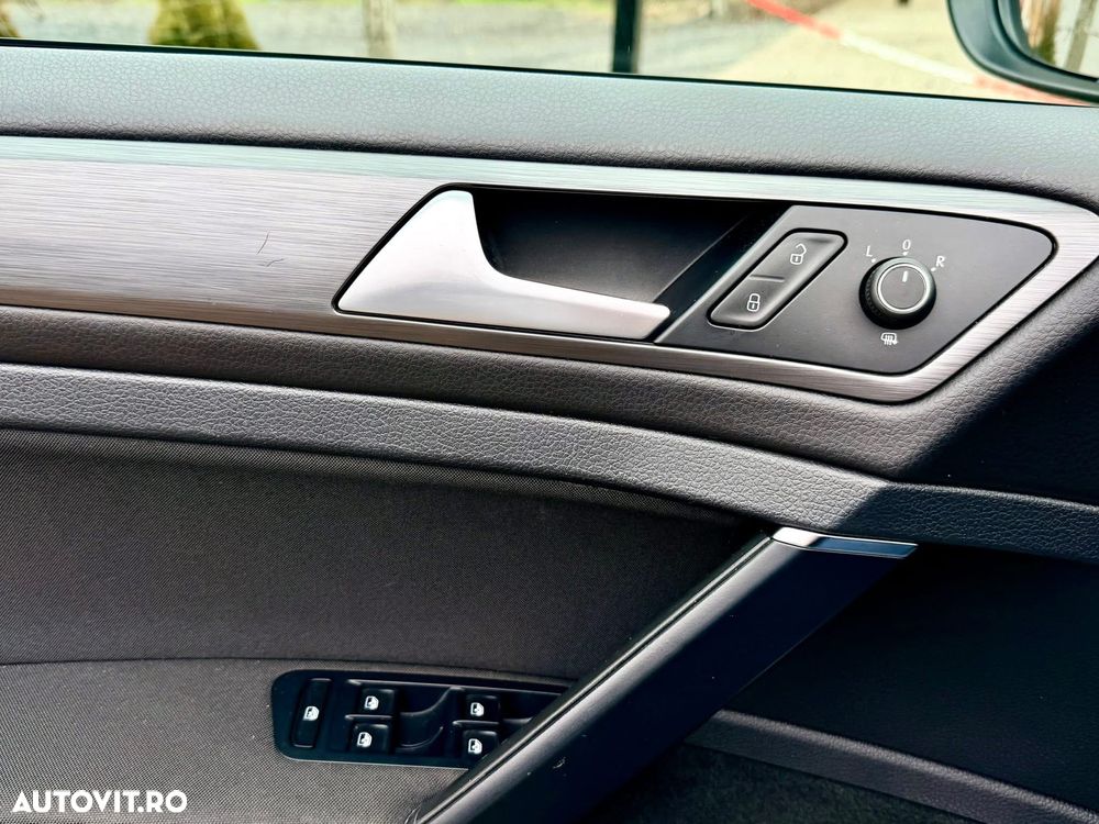 Volkswagen Golf 1.6 TDI Comfortline - 30