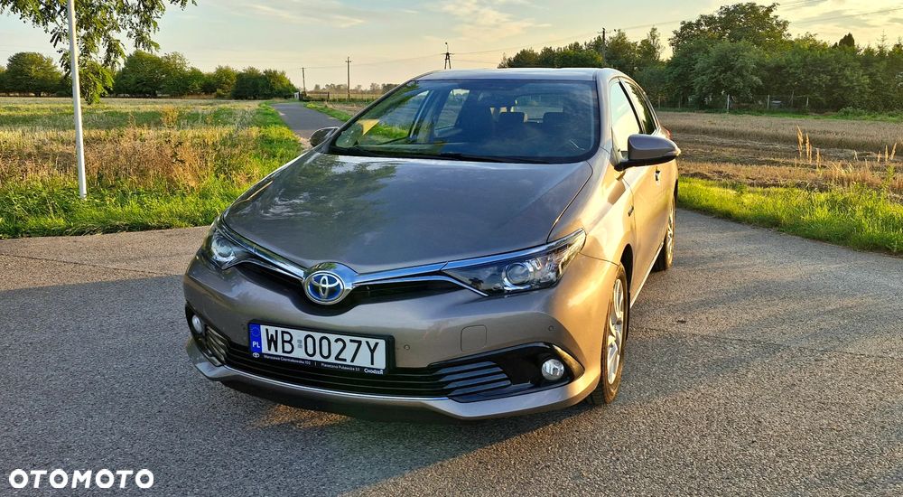 Toyota Auris - 1