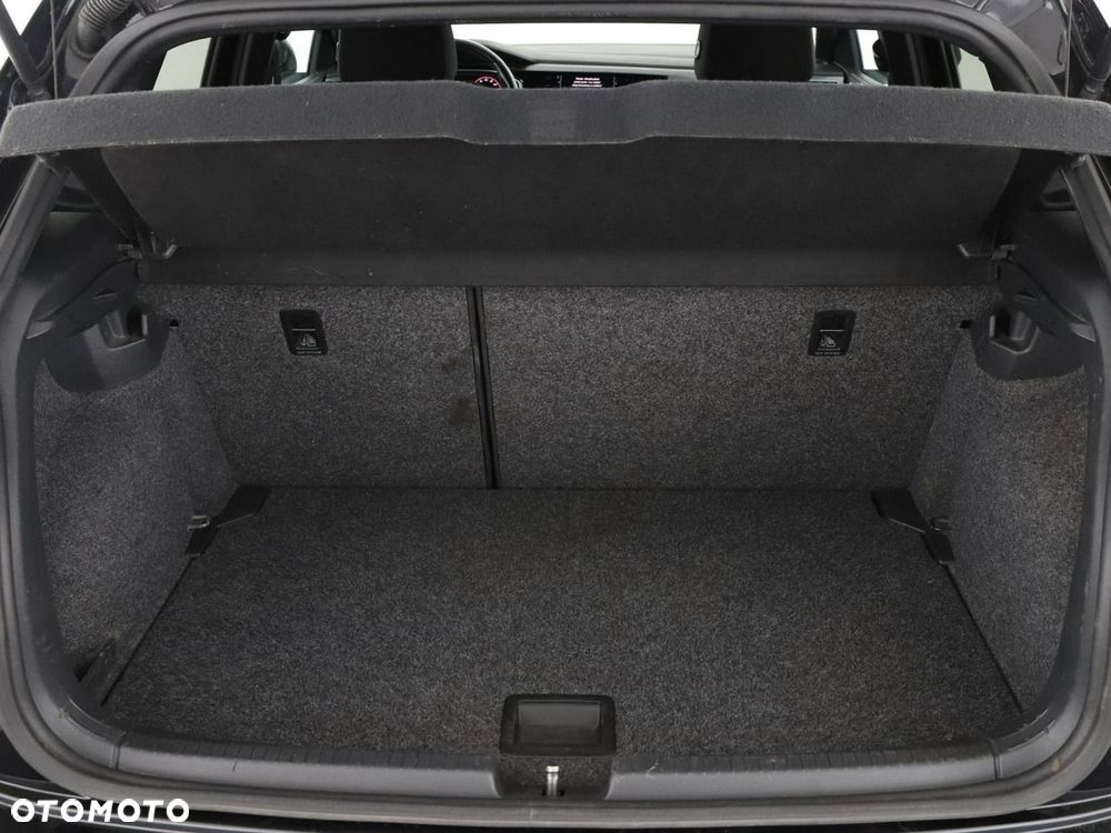 Volkswagen Polo 2.0 TSI DSG GTI - 21