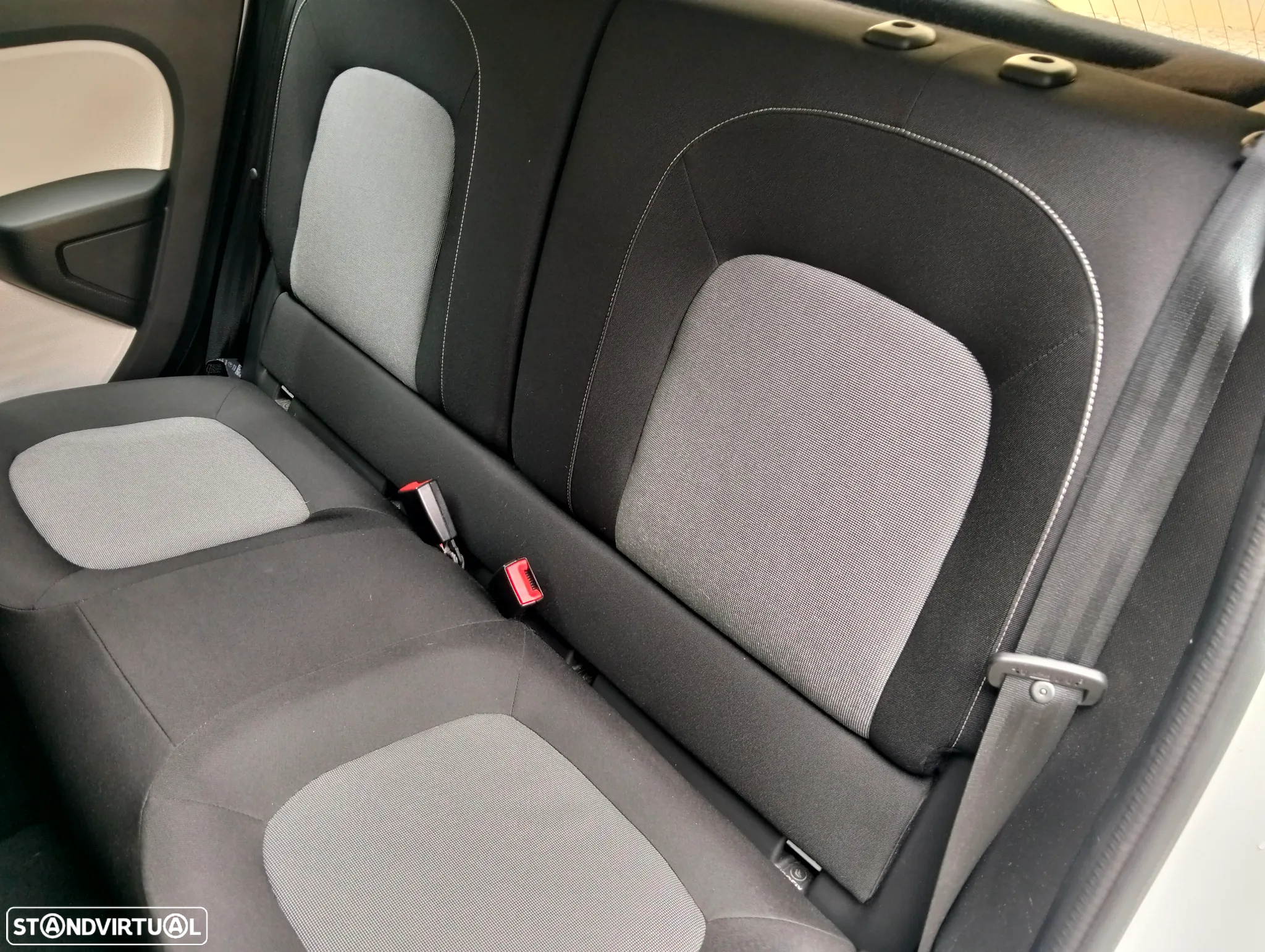 Renault Twingo 1.0 SCe Limited - 23