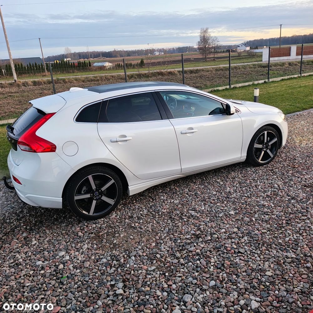 Volvo V40 D4 Summum - 3