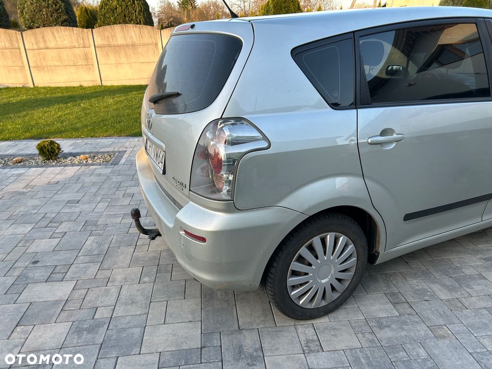 Toyota Corolla Verso 2.0 D-4D Prestige 7os - 2