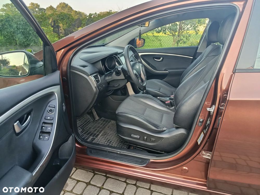 Hyundai i30 1.4 CRDi Premium - 18