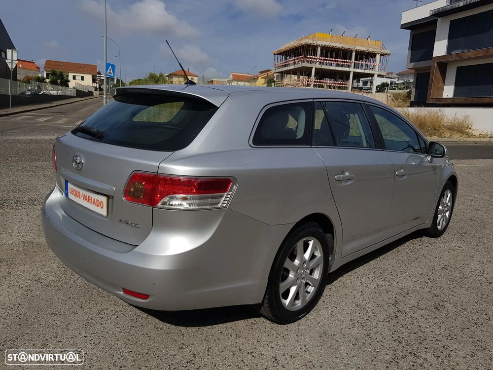 Toyota Avensis 2.0 D-4D Exclusive +Pele+GPS — fotografia 9