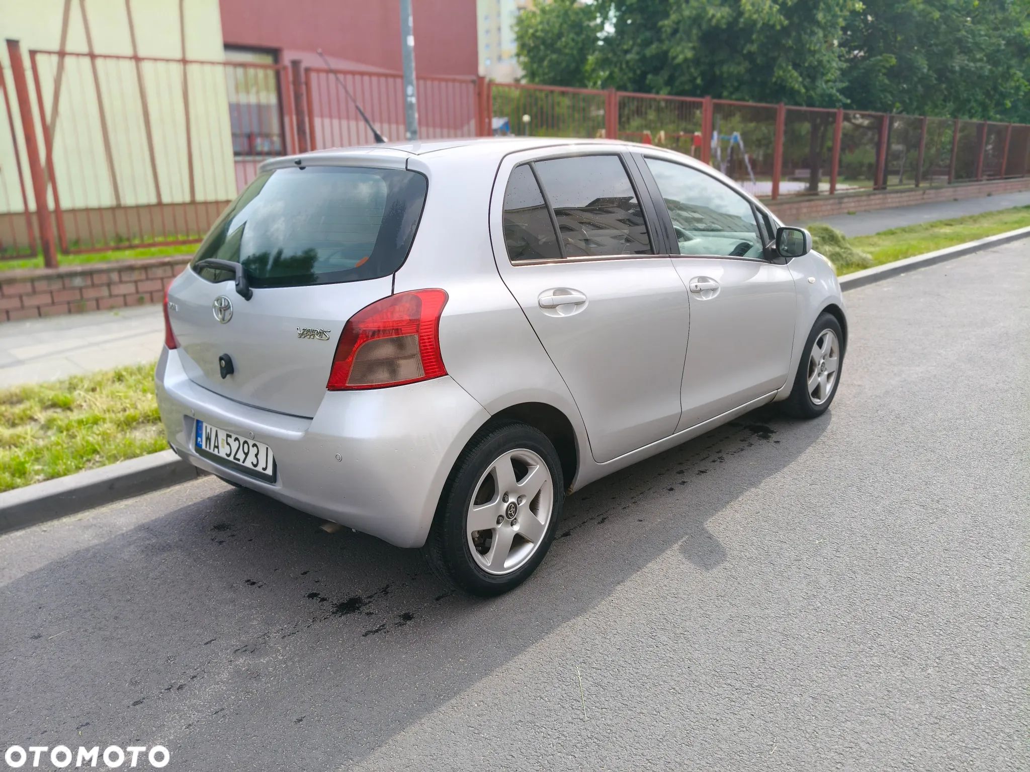Toyota Yaris 1.3 Terra - 1