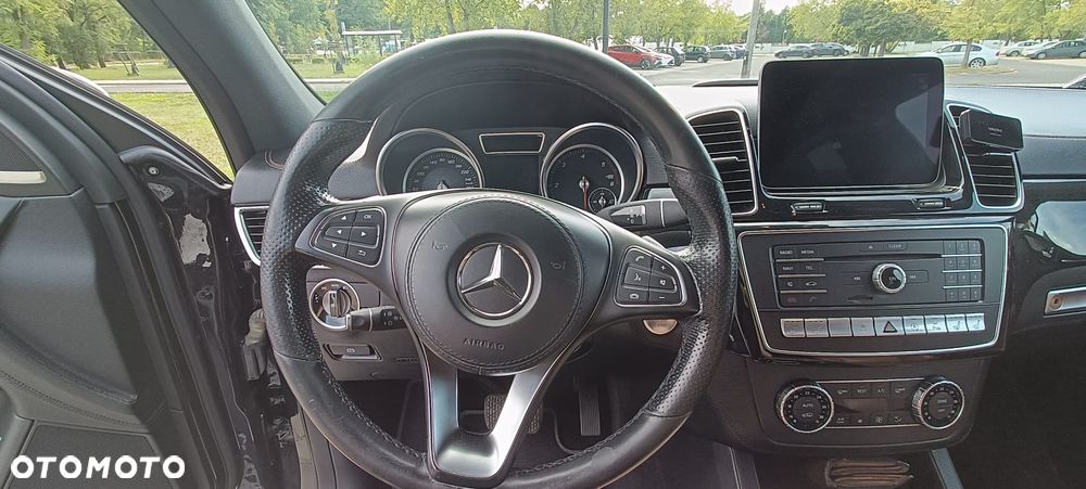 Mercedes-Benz GLS 350 d 4-Matic - 16