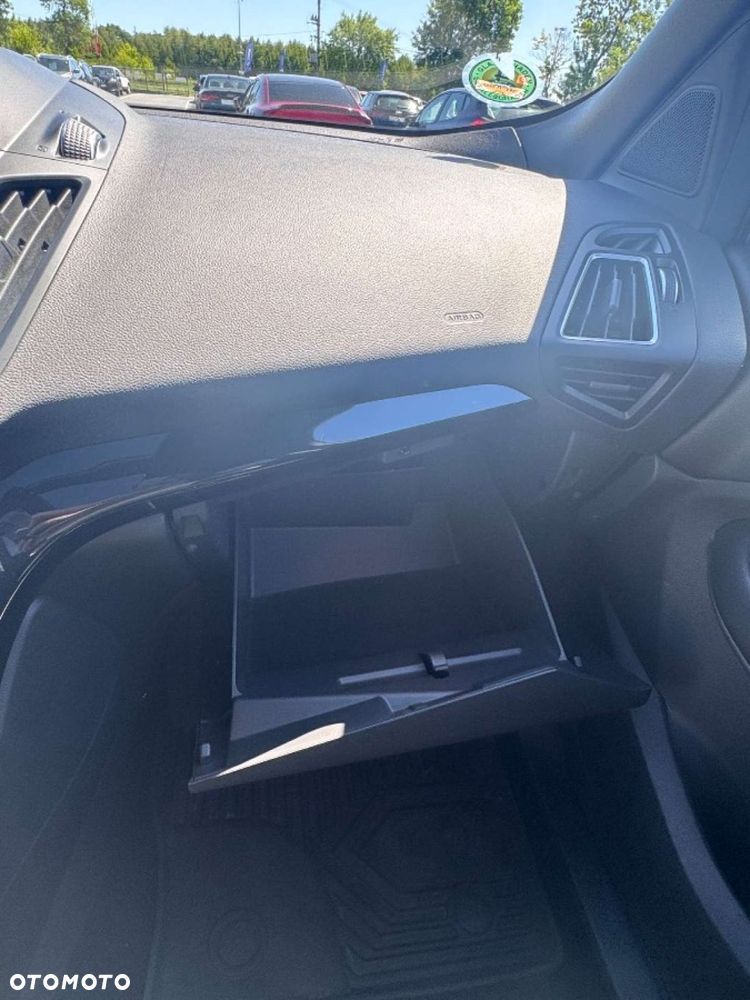 Ford Kuga - 27