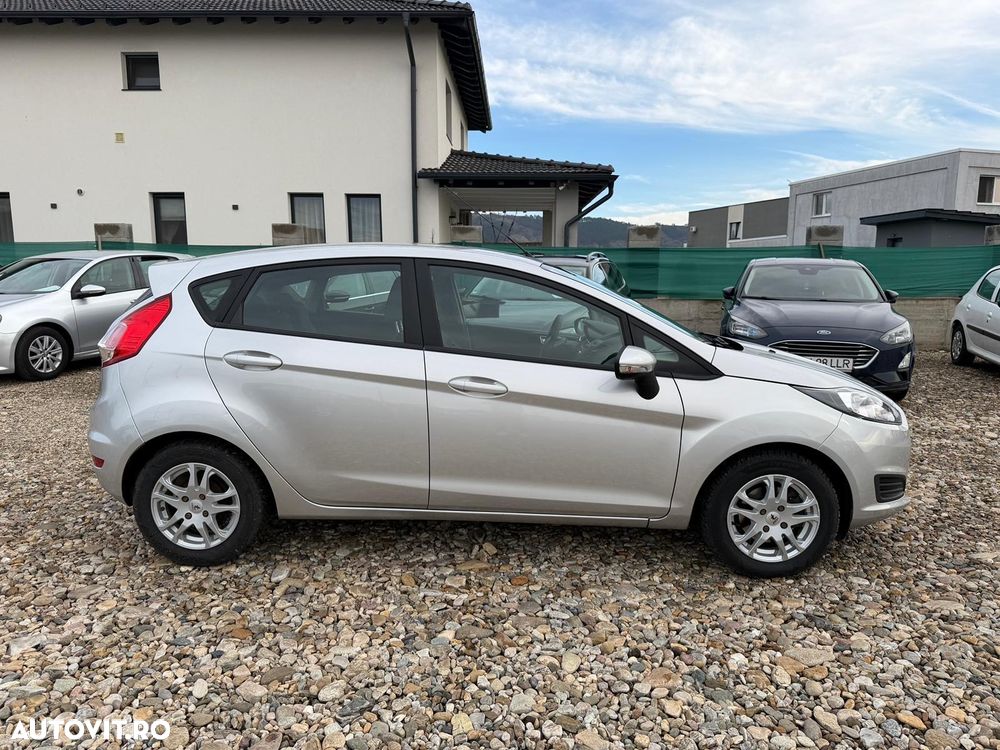 Ford Fiesta 1.6 TDCI Champions Edition - 8