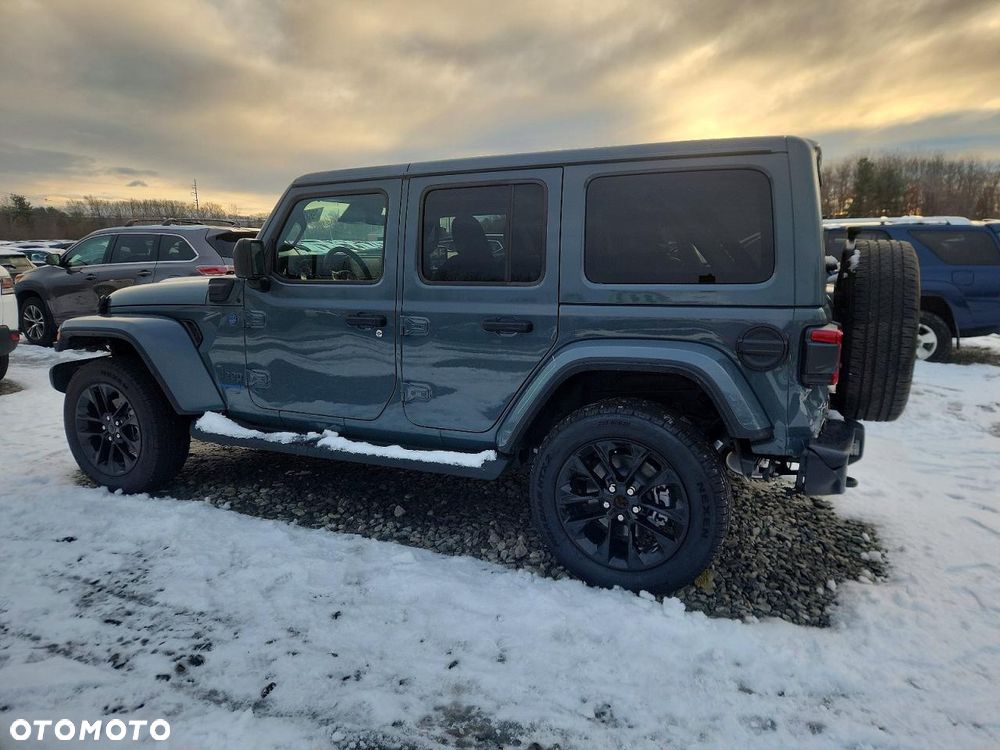Jeep Wrangler - 5