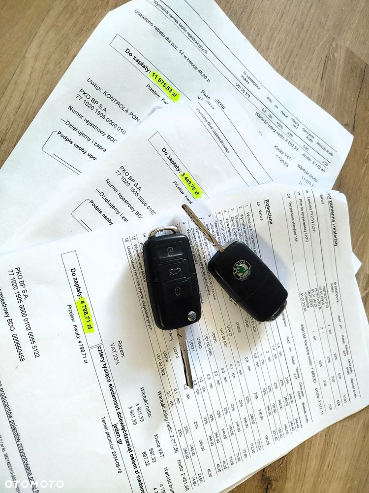 Skoda Superb 2009 photo 2