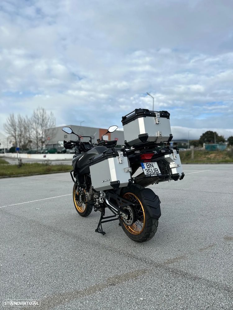 QJ Motor SRT 700X E5 - 7