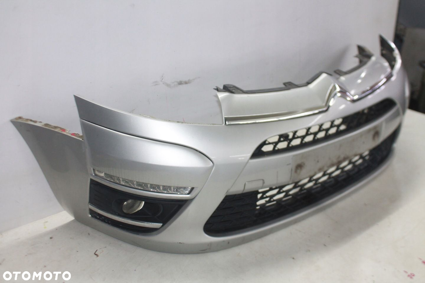 ZDERZAK PRZÓD PRZEDNI LED CITROEN C4 GRAND PICASSO LIFT KOL. EZRC 11-13 - 2