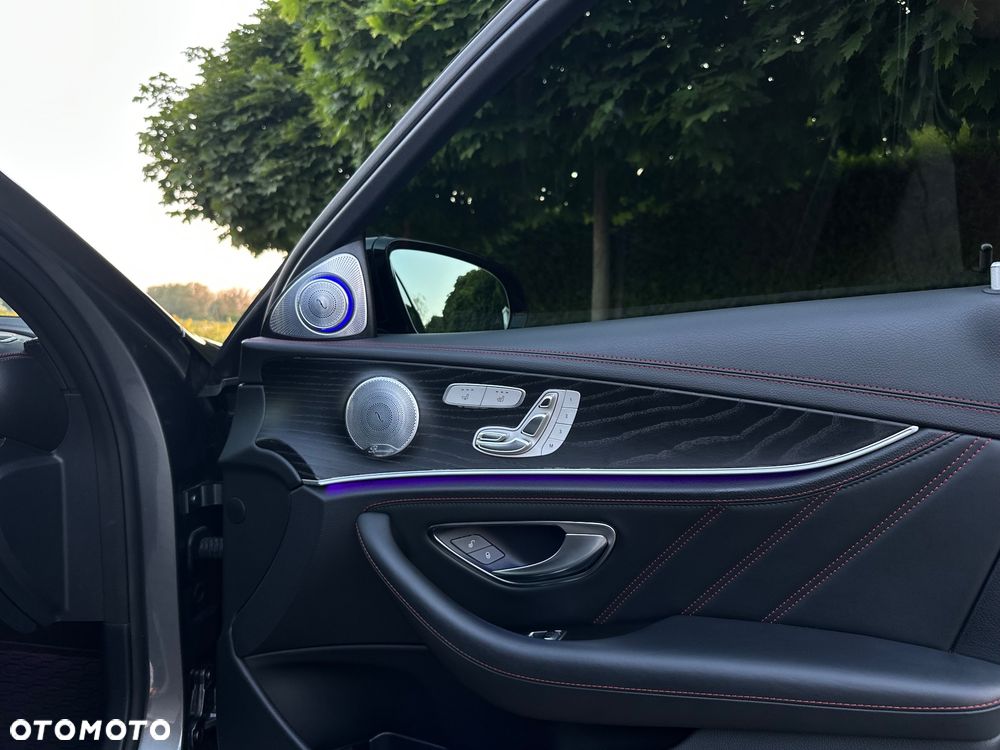 Mercedes-Benz Klasa E - 12