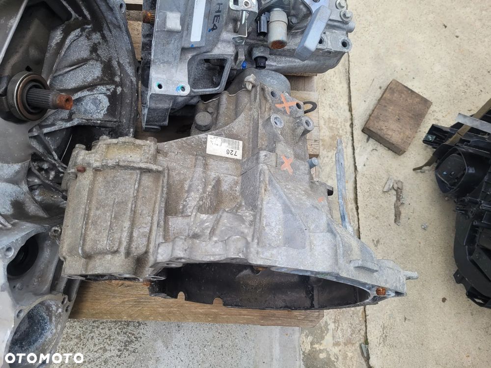 Skrzynia biegów Daihatsu Cuore VII L276 1,0 benzyna 51kW 70KM 2009r 5-biegowa manualna 726 - 3