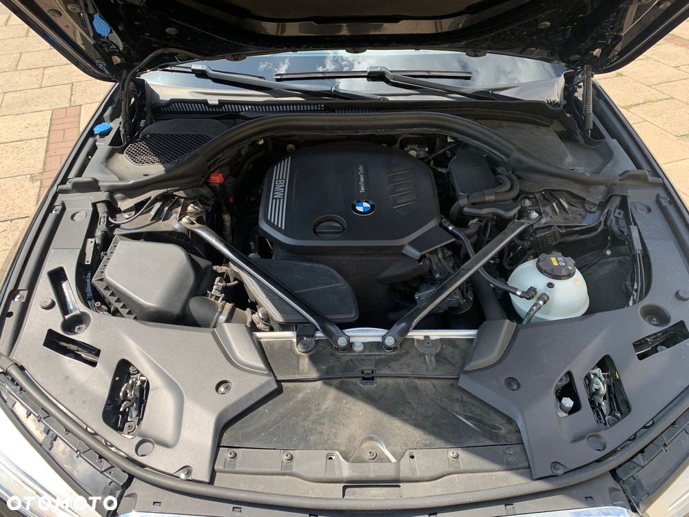 BMW Seria 5 520d M Sport sport - 28