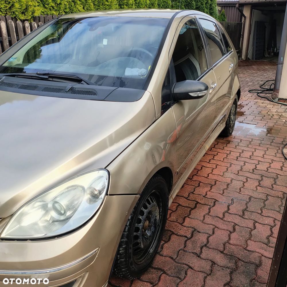 Mercedes-Benz Klasa B 200 CDI - 2